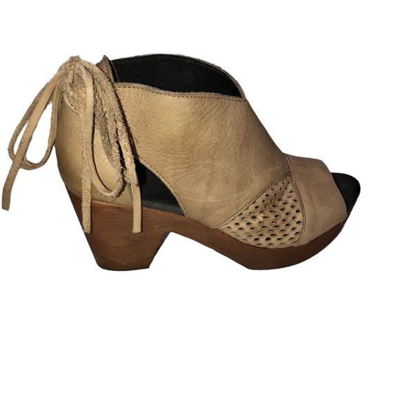 Free People The Revolver Heeled Clog, Peep Toe, Tie Back, Cut Out, sz 36 (US 6) - Picture 5 of 10